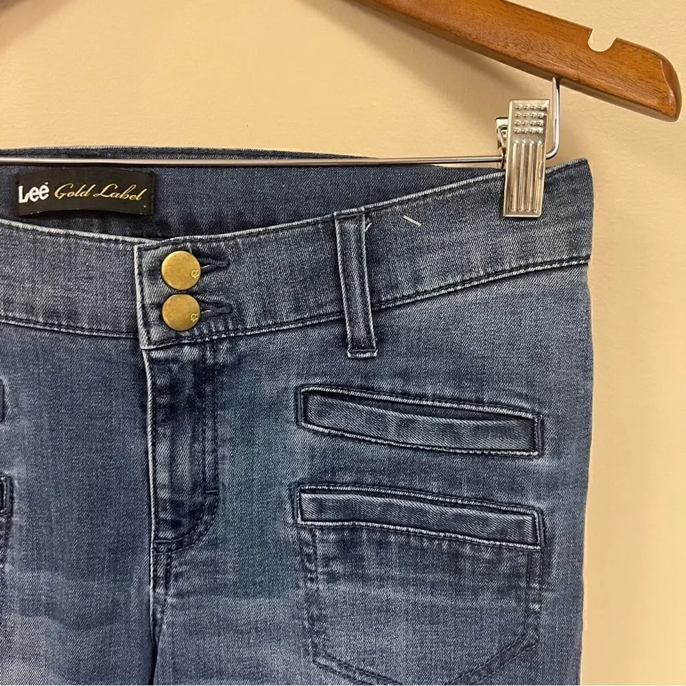 Lee gold label flared jeans.  Size 6